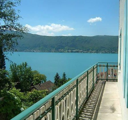 Villa Le Lac Cottage Au Bord Du Lac D'Annecy - Chambre Chez L'Habitant - Les Terrasses Du Lac Veyrier-du-Lac Ngoại thất bức ảnh